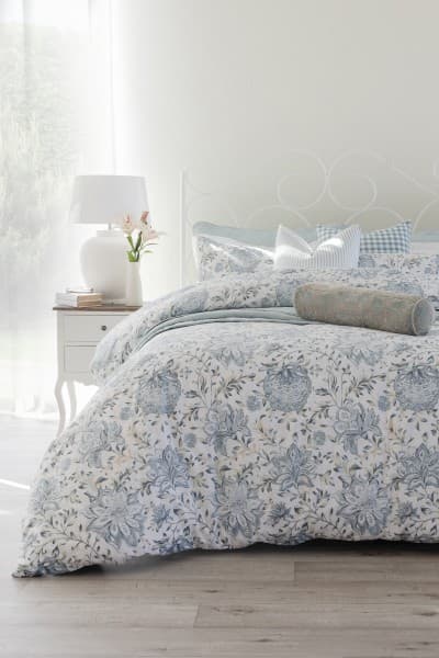 FERGIE DUCK EGG DUVET COVER SET FERGIE DUCK EGG DUVET COVER SET